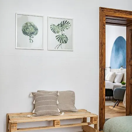 Blue Peace Downtown Apartment