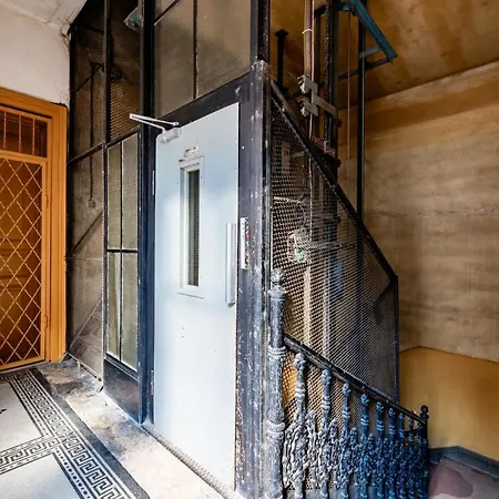 Blue Peace Downtown *