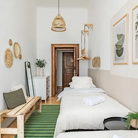 Blue Peace Downtown *