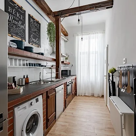 Blue Peace Downtown *